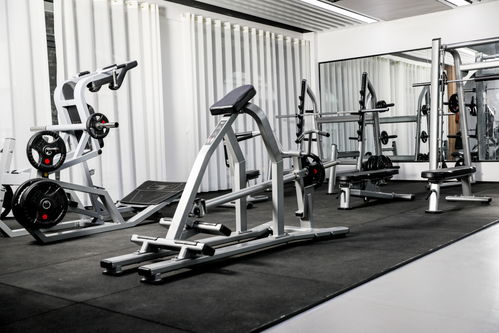 鍛煉場健身設(shè)施運動器械器材健身房攝影圖 st攝影